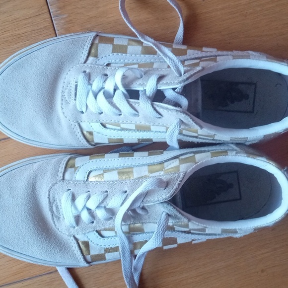 Vans Sneakers/ size 7 - Picture 2 of 7